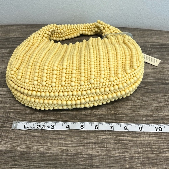 Butter Yellow Beaded Hobo Bag 💛 - Picture 7 of 8
